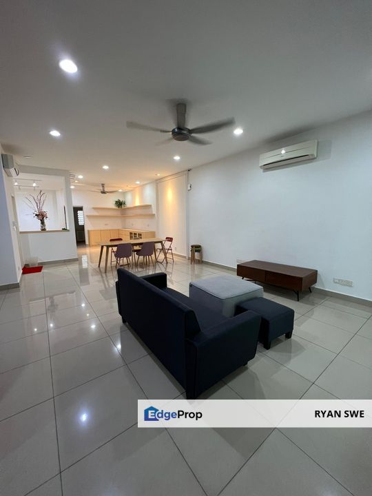 3sty Perdana Residence, Partly Renovated, Move in Condition Batu Caves, Selangor, Selayang