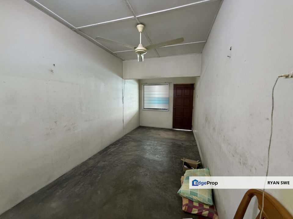 Taman Usaha Jaya 2sty Intermediate Below Market Price Cozy Envir KL, Selangor, Kepong