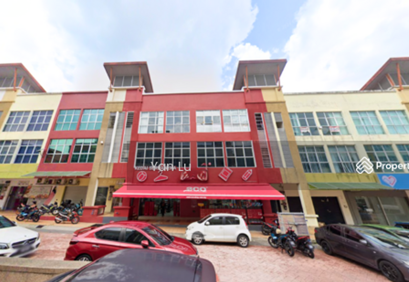 Bandar Tun Hussein Onn