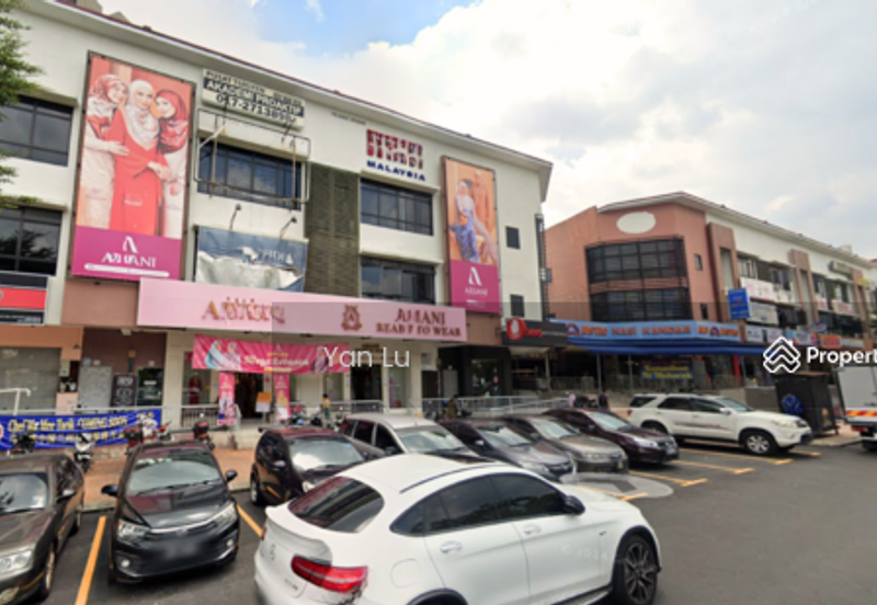 Bandar Tun Hussein Onn