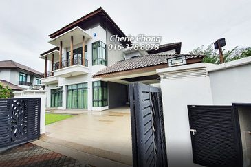 FLORA TROPIKA (THE THOMPSON)