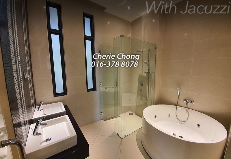 FLORA TROPIKA (THE THOMPSON)