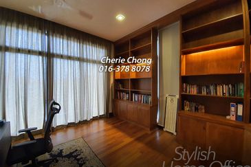 FLORA TROPIKA (THE THOMPSON)