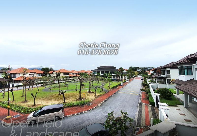 FLORA TROPIKA (THE THOMPSON)