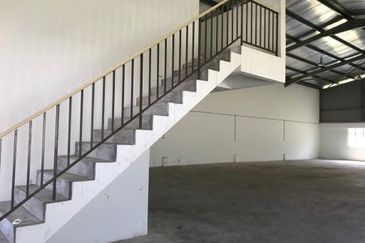 Factory Warehouse Kawasan Perindustrian Sri Rapat Ipoh 