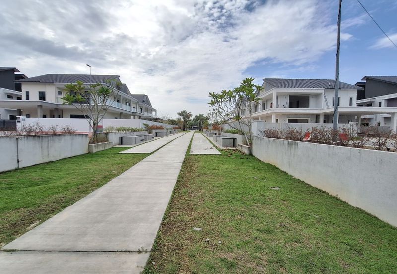 Seri Teratai Bandar Seri Botani Near Simpang Pulai Ipoh