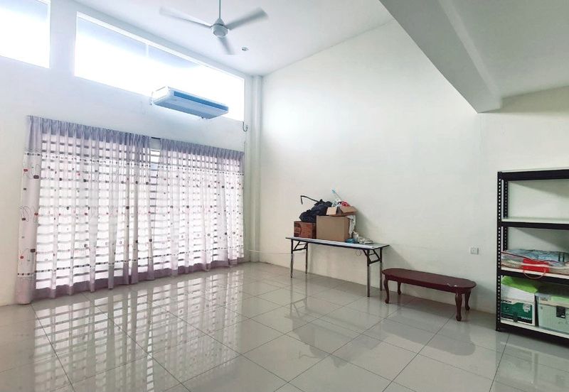 PANORAMA LAPANGAN KINARA