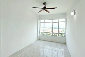 Pangsapuri Seri Tecoma