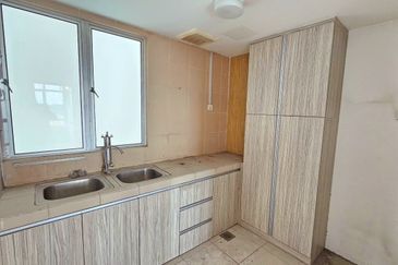 Pangsapuri Seri Tecoma