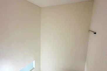 Lahat Mines Double Storey Superlink Terrace House for Sale 