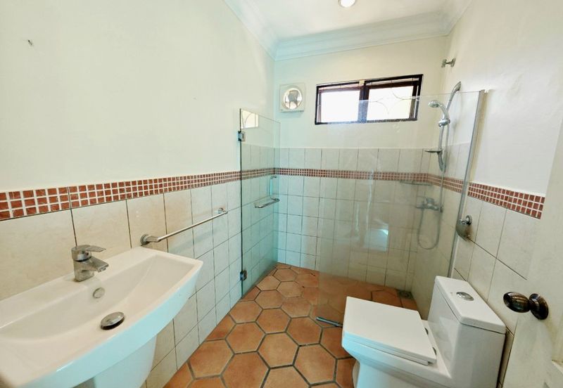 Pasir Pinji Double Storey Semi-D Corner House for Sale 