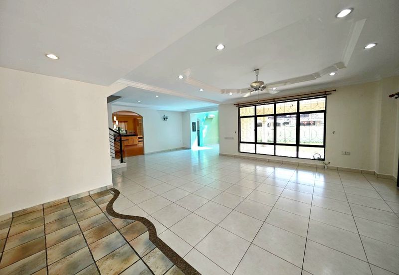 Pasir Pinji Double Storey Semi-D Corner House for Sale 