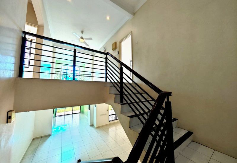 Pasir Pinji Double Storey Semi-D Corner House for Sale 