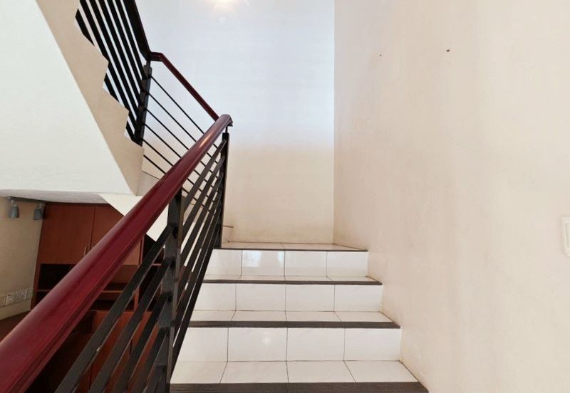 Pasir Pinji Double Storey Semi-D Corner House for Sale 