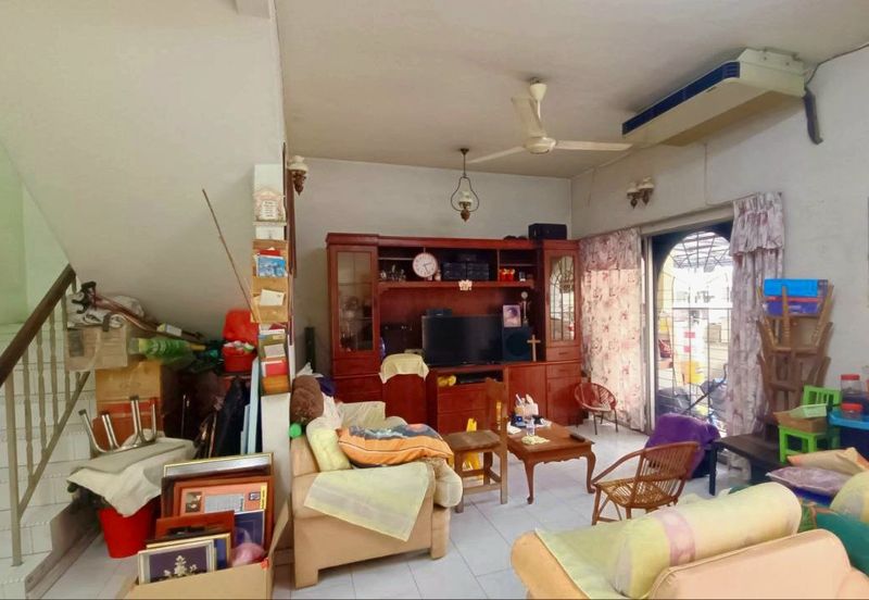 Bercham Double Storey Corner House With Big Land for Sale 