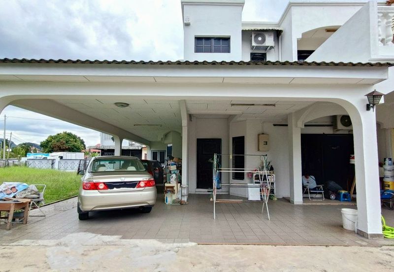 Bercham Double Storey Corner House With Big Land for Sale 