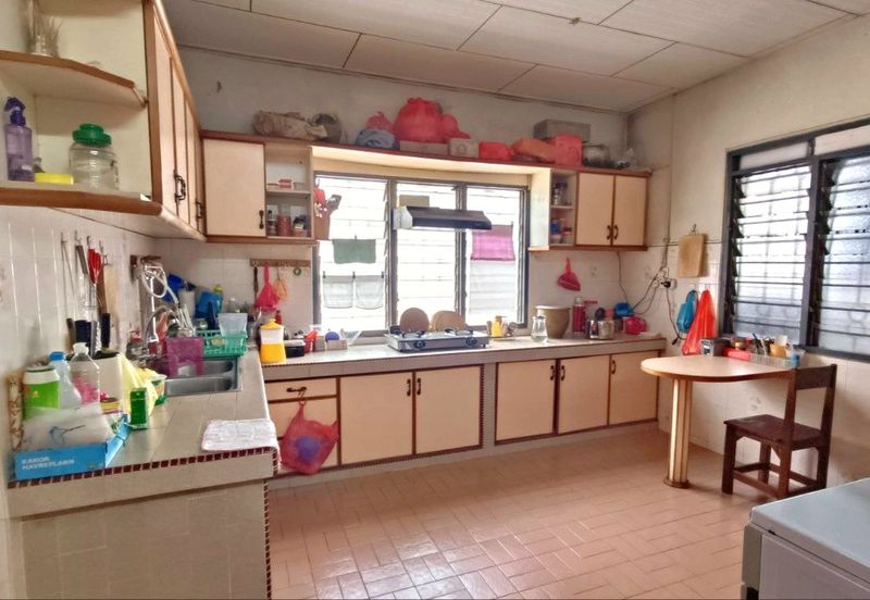 Bercham Double Storey Corner House With Big Land for Sale 