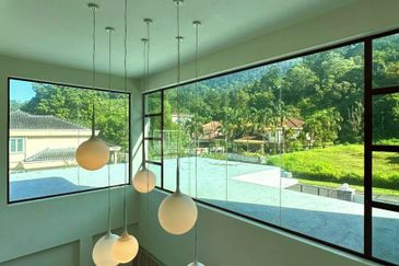 Meru Valley Golf Resort 2 Storey Bungalow with Basement for Sale 