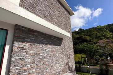 Meru Valley Golf Resort 2 Storey Bungalow with Basement for Sale 