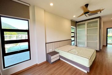 Meru Valley Golf Resort 2 Storey Bungalow with Basement for Sale 