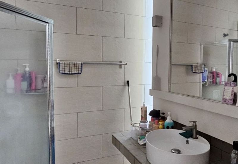 Meru Valley Golf Resort 4 Storey Bungalow for Sale 