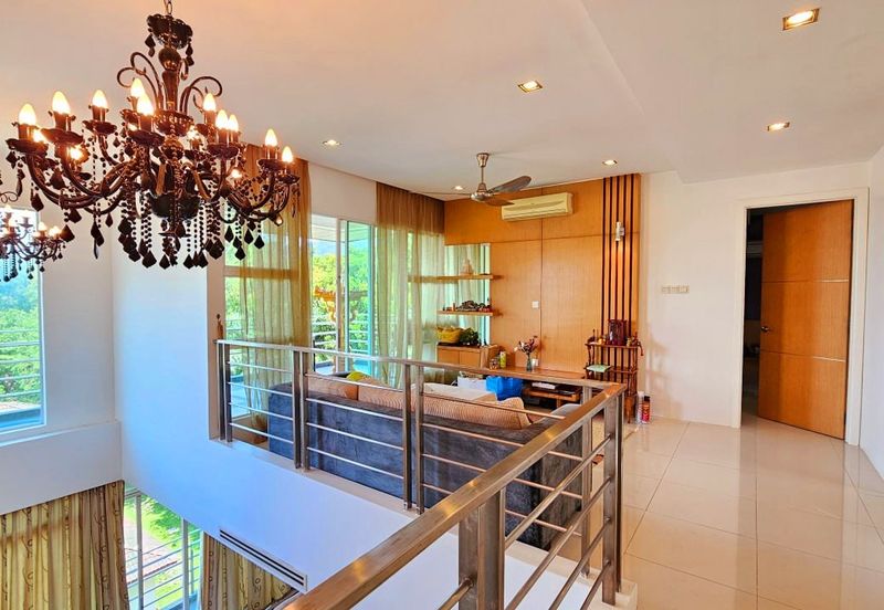 Meru Valley Golf Resort 4 Storey Bungalow for Sale 