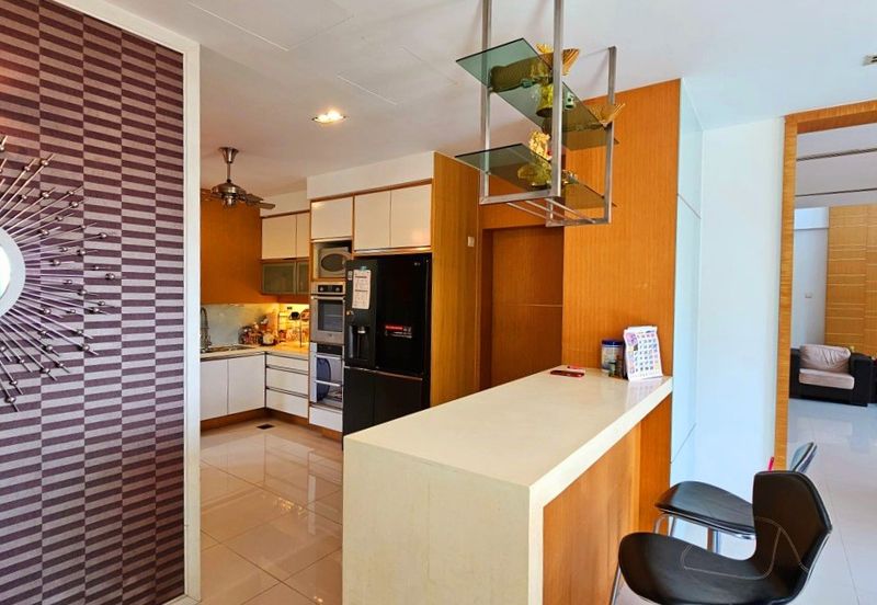 Meru Valley Golf Resort 4 Storey Bungalow for Sale 