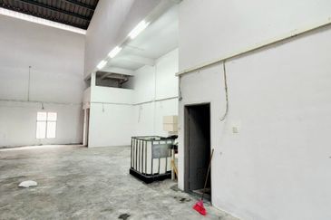 Klebang Indah Industrial Area 1.5 Storey Semi-D Factory for Rent 
