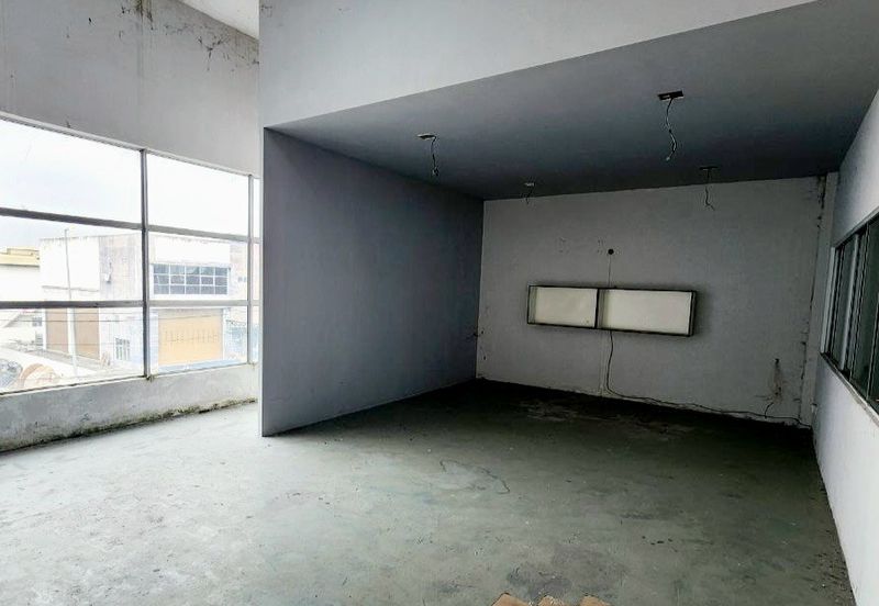 Klebang Indah Industrial Area 1.5 Storey Semi-D Factory for Rent 