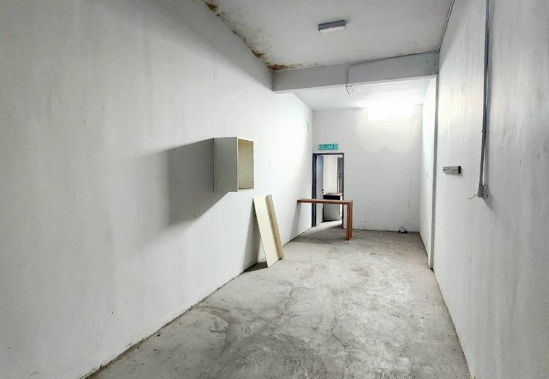 Klebang Indah Industrial Area 1.5 Storey Semi-D Factory for Rent 
