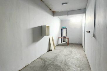 Klebang Indah Industrial Area 1.5 Storey Semi-D Factory for Rent 