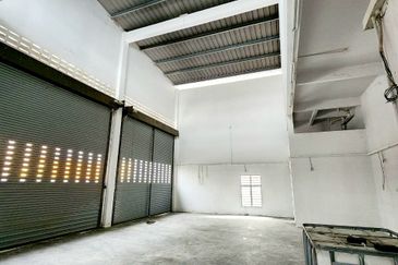 Klebang Indah Industrial Area 1.5 Storey Semi-D Factory for Rent 