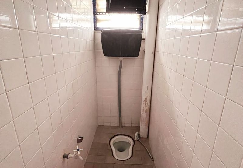 Jalan Kuala Kangsar 2 Storey Shoplot Ground Floor for Rent 