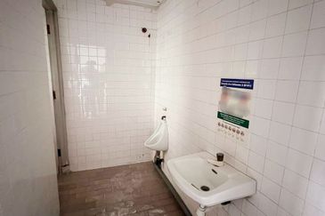 Jalan Kuala Kangsar 2 Storey Shoplot Ground Floor for Rent 