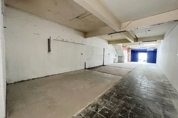 Jalan Kuala Kangsar 2 Storey Shoplot Ground Floor for Rent 