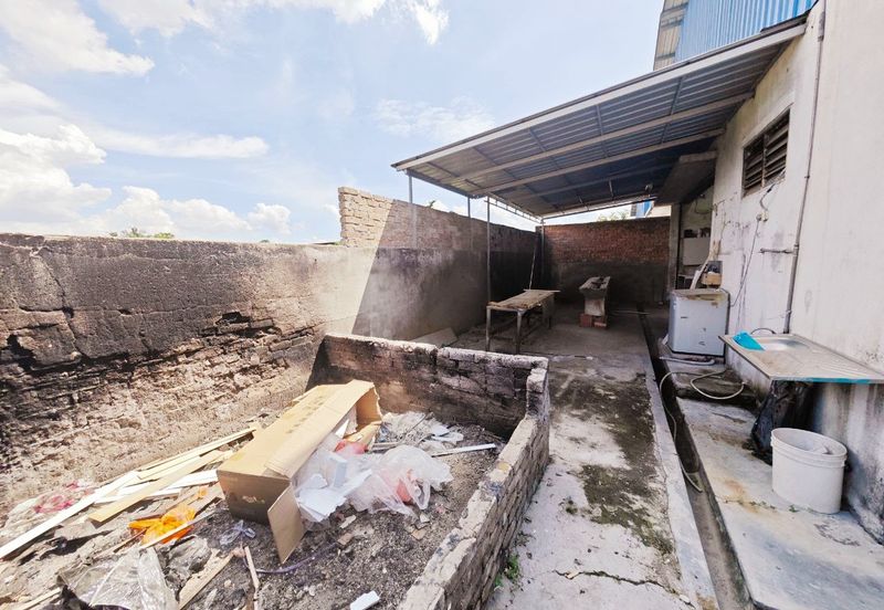 Perindustrian Klebang Bistari 1.5 Storey Semi-D Factory for Sale 