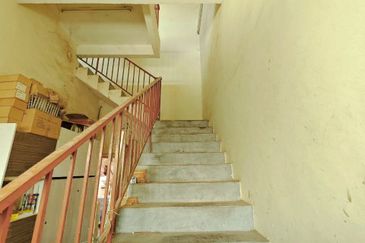 Perindustrian Klebang Bistari 1.5 Storey Semi-D Factory for Sale 