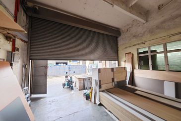 Perindustrian Klebang Bistari 1.5 Storey Semi-D Factory for Sale 