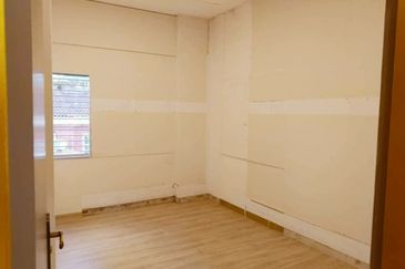 Tigerlane Renovated Double Storey Bungalow for Rent 