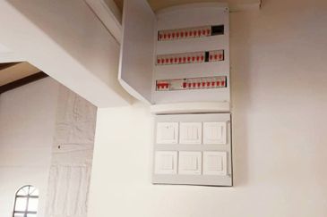 Tigerlane Renovated Double Storey Bungalow for Rent 