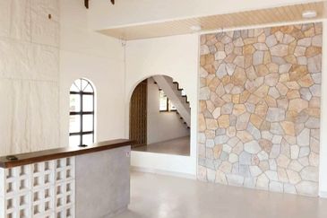 Tigerlane Renovated Double Storey Bungalow for Rent 