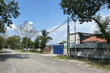 Chemor Bungalow Factory For Sale 