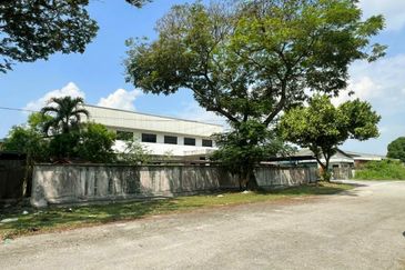 Chemor Bungalow Factory For Sale 