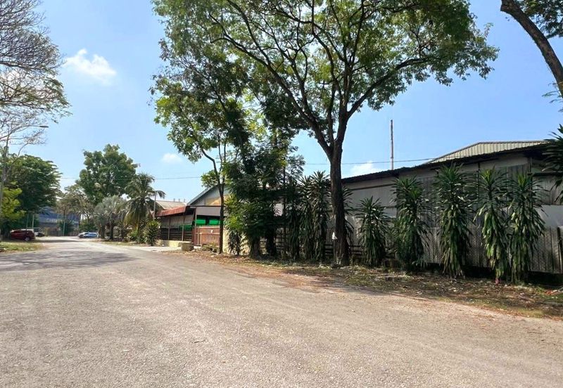 Chemor Bungalow Factory For Sale 