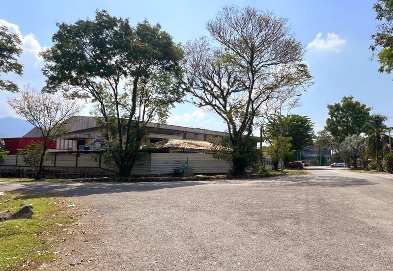 Chemor Bungalow Factory For Sale 
