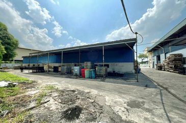 Chemor Bungalow Factory For Sale 