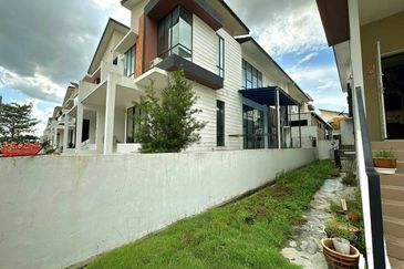 Ipoh South Precinct, Panorama Lapangan Perdana 3 Storey Semi-D House For Sale 