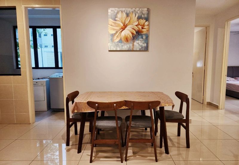 Upper East @ Tiger Lane