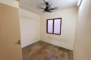 Menglembu Taman Bukit Kledang 2 Storey Terrace House Endlot For Sale 