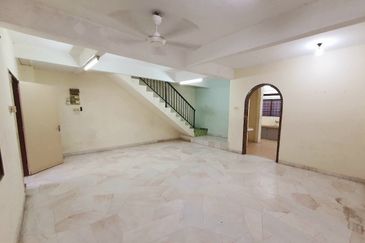 Menglembu Taman Bukit Kledang 2 Storey Terrace House Endlot For Sale 